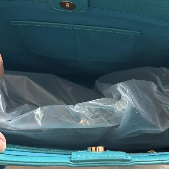 NWT Trina Turk tote bag - Picture 5 of 11